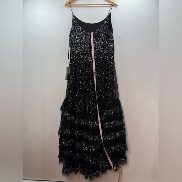 MAC DUGGAL Black Embellished Scoop Neck Tiered Gown Size 12 New - Picture 5 of 12